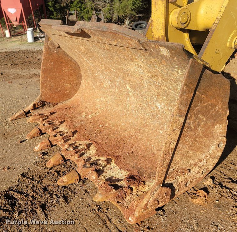 image for item DR3367 2001 Caterpillar 963C  track loader