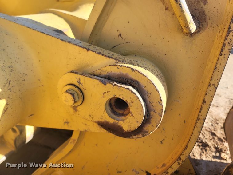 image for item DR3367 2001 Caterpillar 963C  track loader