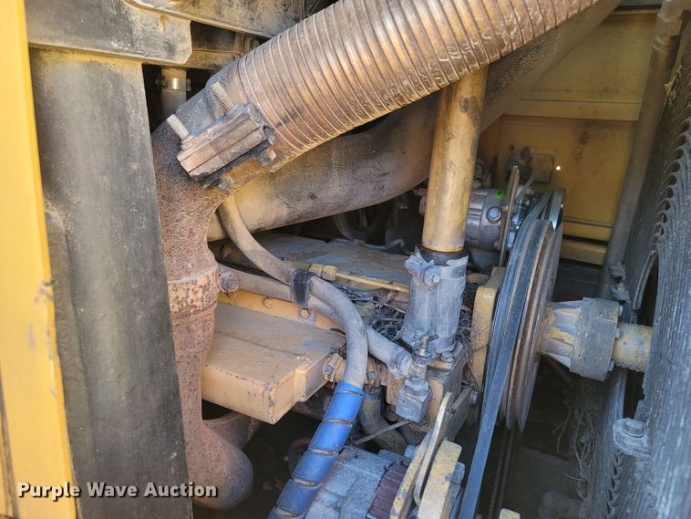 image for item DR3367 2001 Caterpillar 963C  track loader