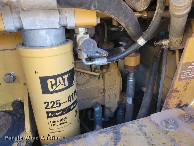 image for item DR3367 2001 Caterpillar 963C  track loader