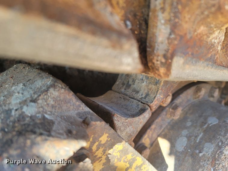 image for item DR3367 2001 Caterpillar 963C  track loader