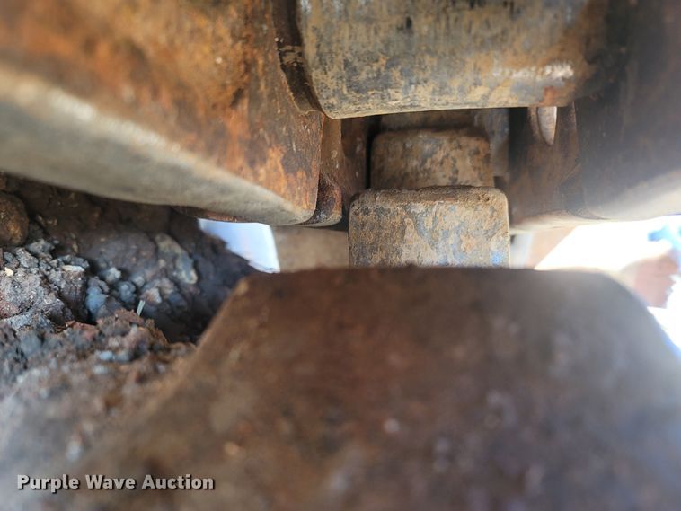 image for item DR3367 2001 Caterpillar 963C  track loader