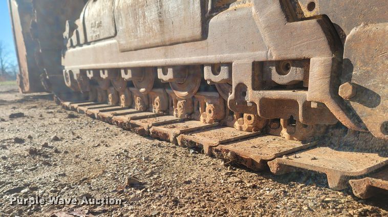 image for item DR3367 2001 Caterpillar 963C  track loader