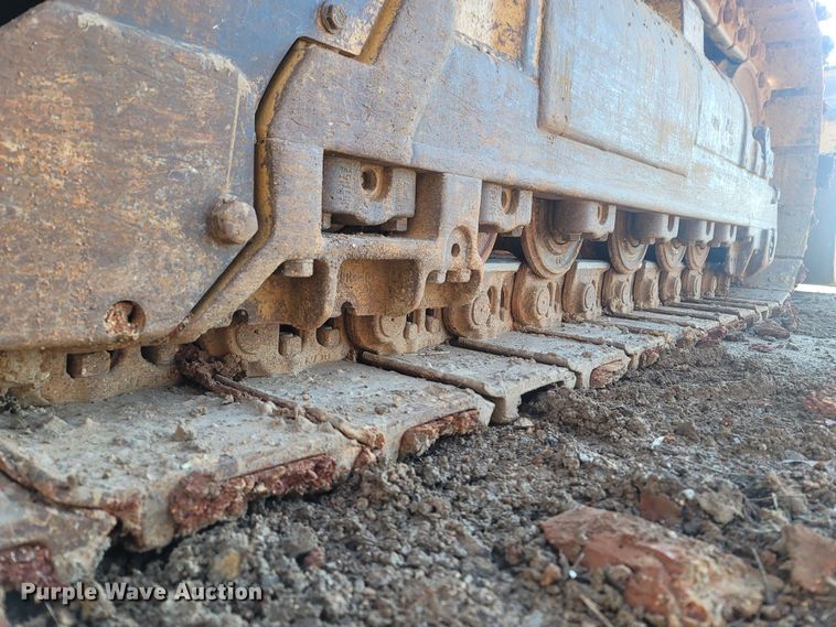 image for item DR3367 2001 Caterpillar 963C  track loader