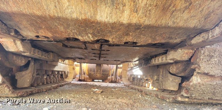 image for item DR3367 2001 Caterpillar 963C  track loader