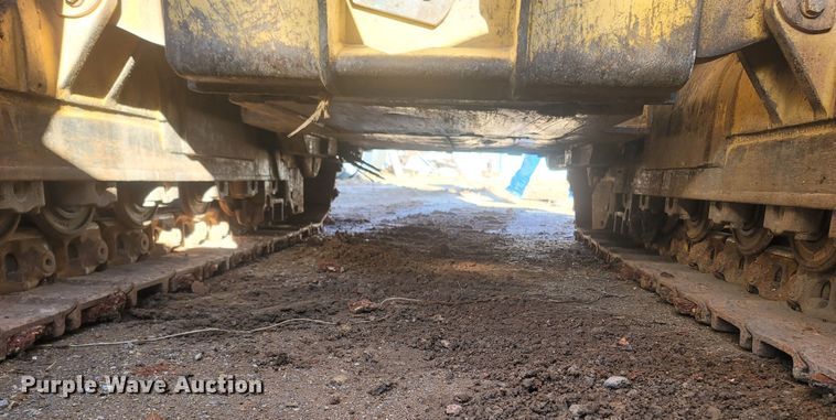 image for item DR3367 2001 Caterpillar 963C  track loader