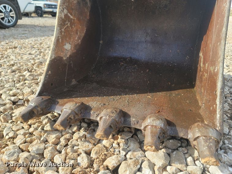 image for item DR3368 2013 Komatsu PC88MR-8  mini excavator