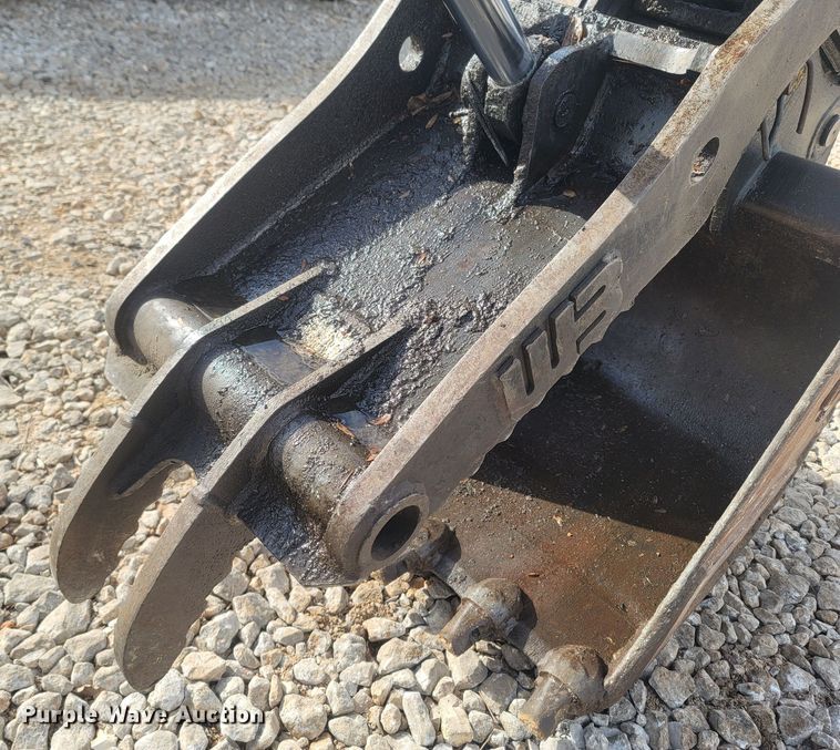 image for item DR3368 2013 Komatsu PC88MR-8  mini excavator