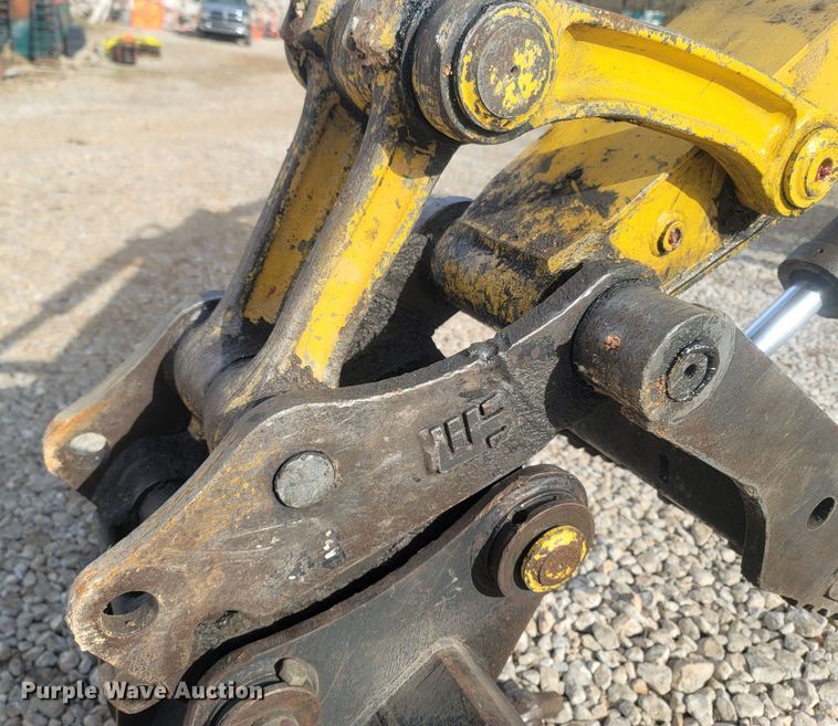 image for item DR3368 2013 Komatsu PC88MR-8  mini excavator
