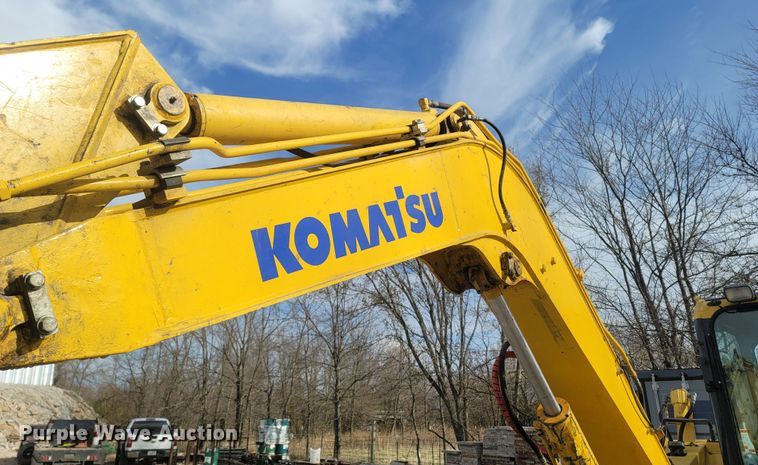 image for item DR3368 2013 Komatsu PC88MR-8  mini excavator