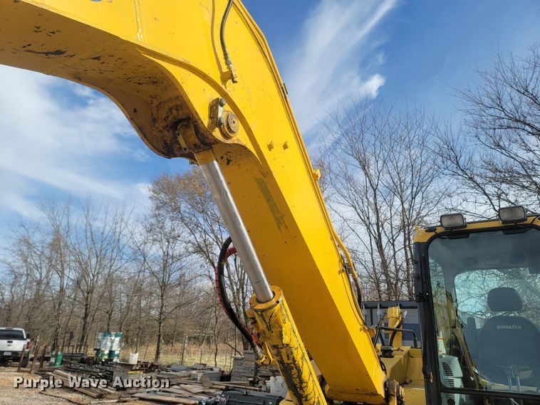 image for item DR3368 2013 Komatsu PC88MR-8  mini excavator