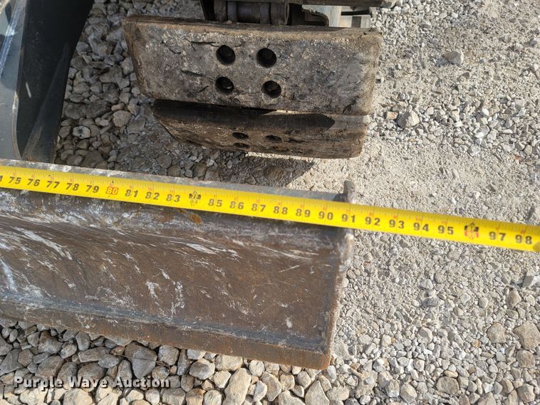 image for item DR3368 2013 Komatsu PC88MR-8  mini excavator