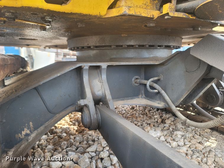 image for item DR3368 2013 Komatsu PC88MR-8  mini excavator