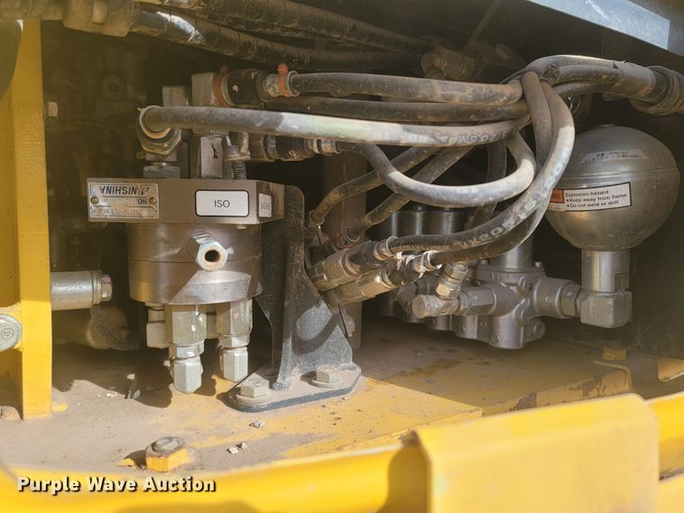 image for item DR3368 2013 Komatsu PC88MR-8  mini excavator