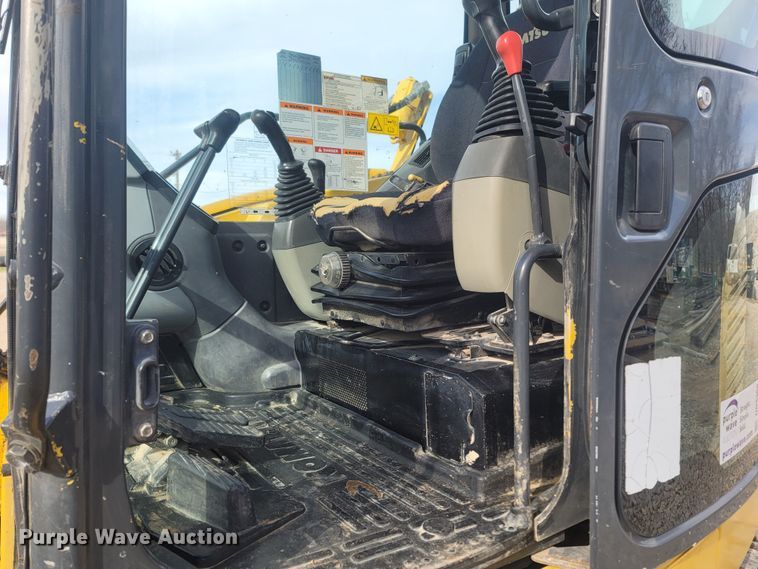 image for item DR3368 2013 Komatsu PC88MR-8  mini excavator