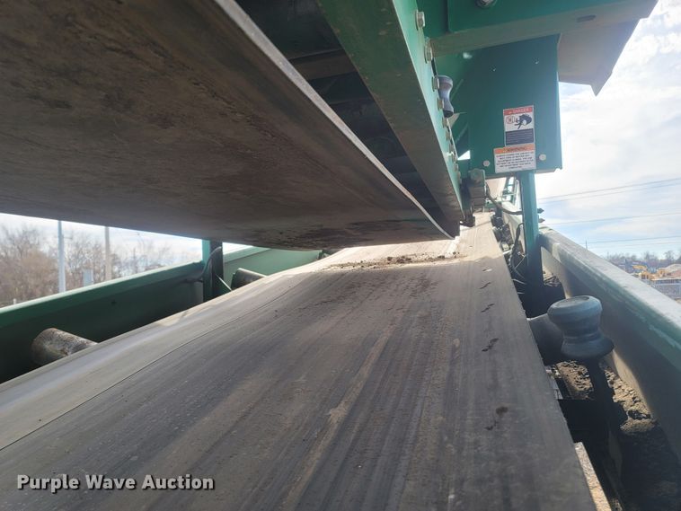 image for item DR3369 McCloskey 512R  trommel screen