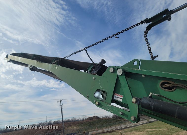 image for item DR3369 McCloskey 512R  trommel screen