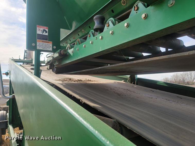 image for item DR3369 McCloskey 512R  trommel screen