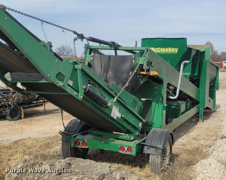 image for item DR3369 McCloskey 512R  trommel screen