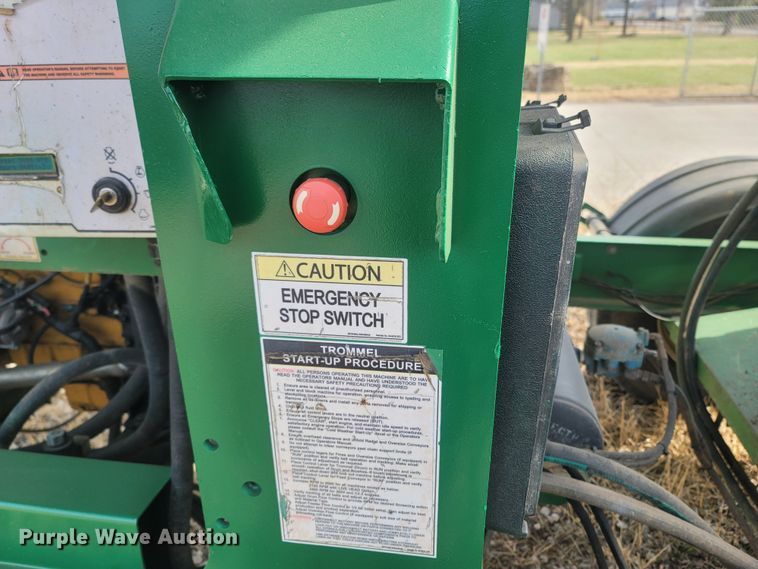 image for item DR3369 McCloskey 512R  trommel screen