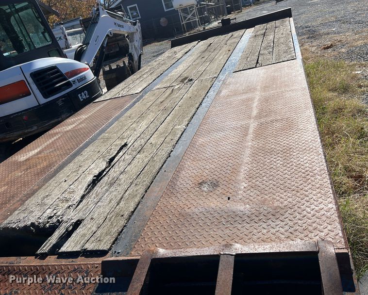 image for item DR7354 2010 Holden  equipment trailer