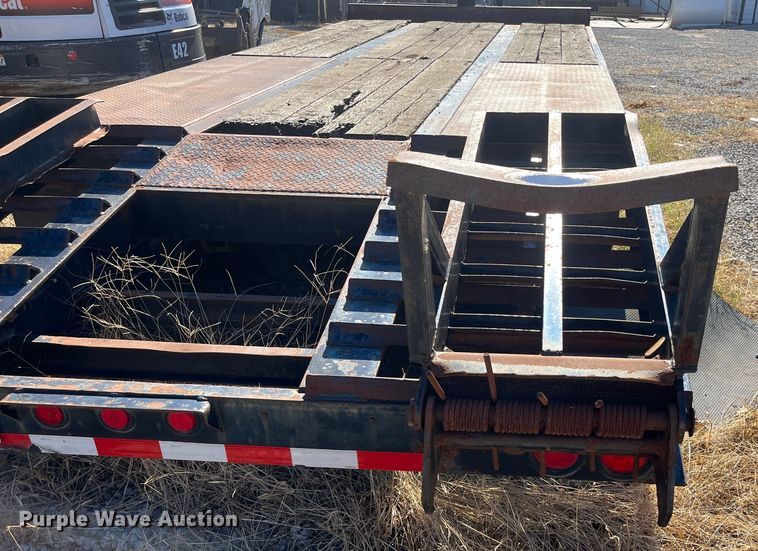 image for item DR7354 2010 Holden  equipment trailer