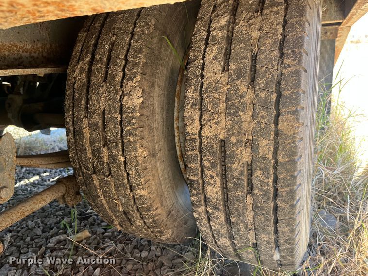 image for item DR7354 2010 Holden  equipment trailer