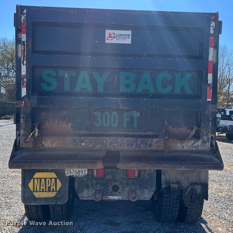 image for item DR7355 2018 Volvo VHD  dump truck