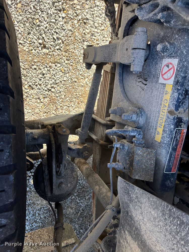 image for item DR7355 2018 Volvo VHD  dump truck