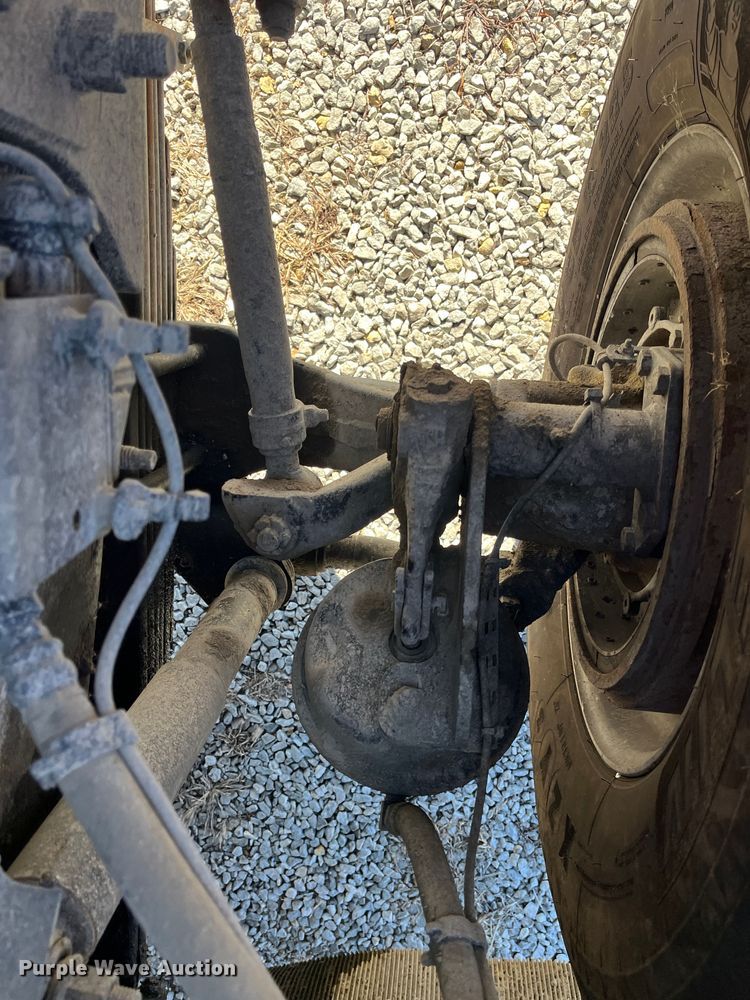 image for item DR7355 2018 Volvo VHD  dump truck