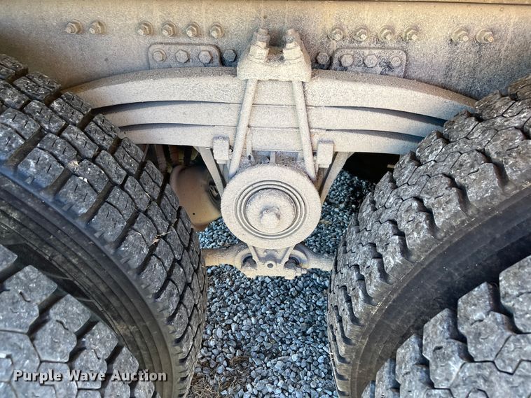 image for item DR7355 2018 Volvo VHD  dump truck