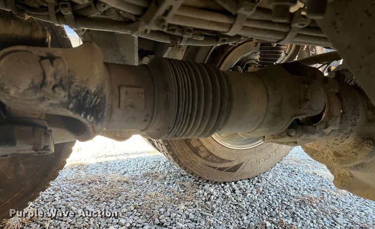 image for item DR7355 2018 Volvo VHD  dump truck