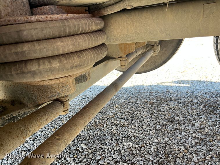 image for item DR7355 2018 Volvo VHD  dump truck