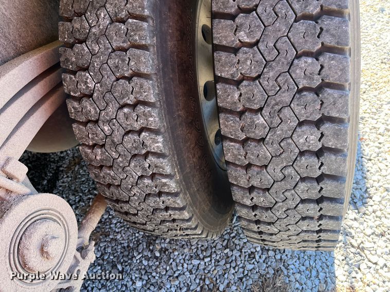 image for item DR7355 2018 Volvo VHD  dump truck