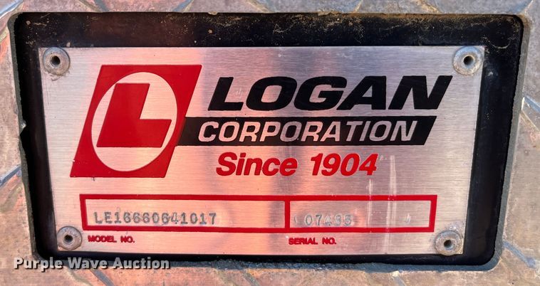 image for item DR7355 2018 Volvo VHD  dump truck