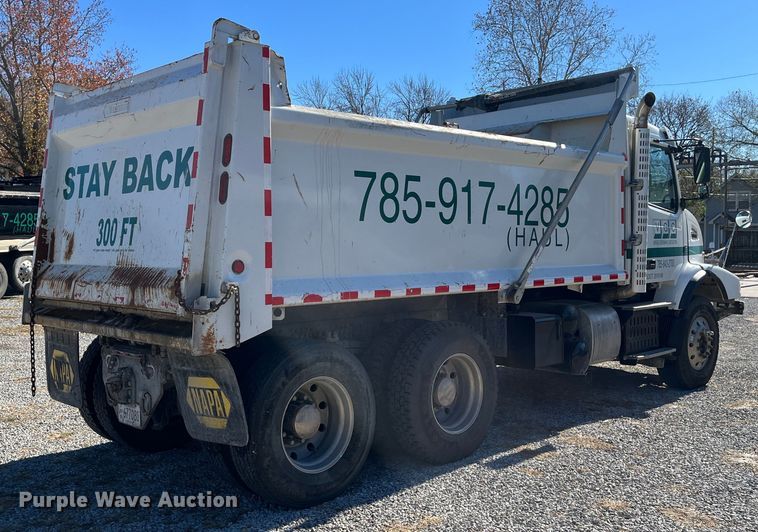 image for item DR7356 2016 Volvo VHD  dump truck