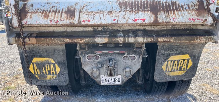 image for item DR7356 2016 Volvo VHD  dump truck