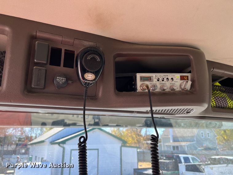 image for item DR7356 2016 Volvo VHD  dump truck