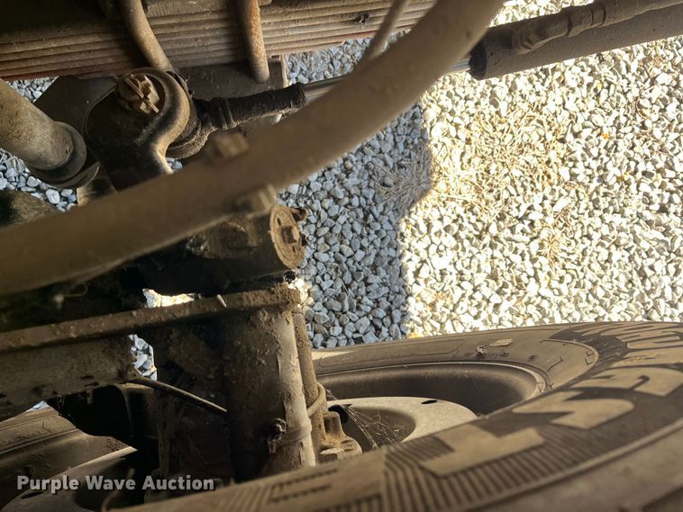 image for item DR7356 2016 Volvo VHD  dump truck