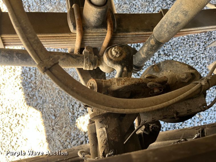 image for item DR7356 2016 Volvo VHD  dump truck