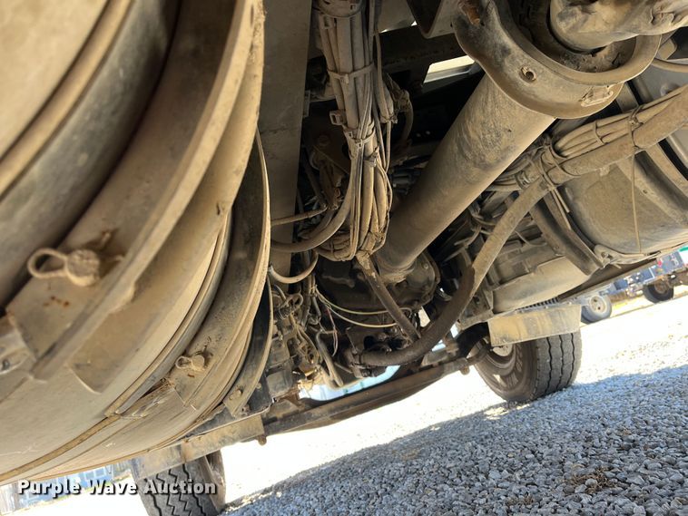 image for item DR7356 2016 Volvo VHD  dump truck