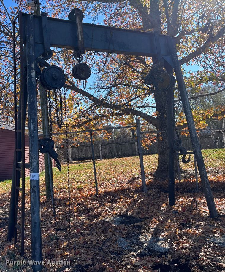 image for item DR7358 A-frame hoist