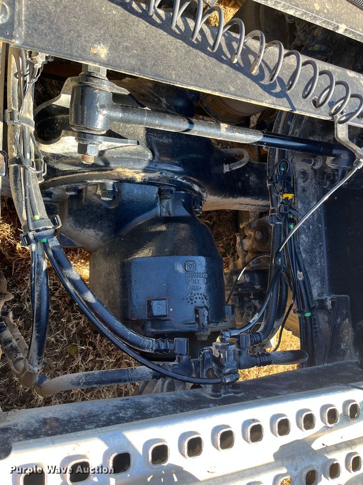 image for item DR7359 2014 Volvo VNL  semi truck