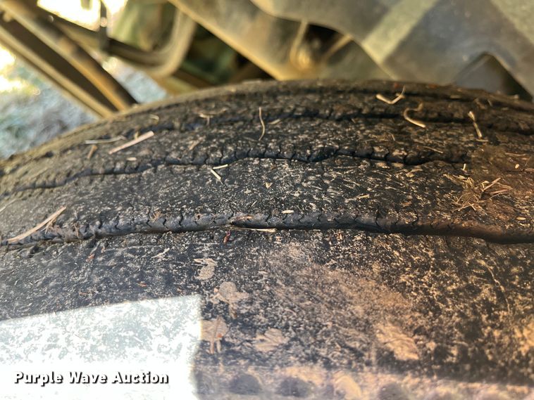 image for item DR7359 2014 Volvo VNL  semi truck