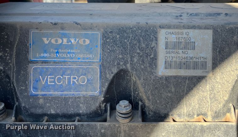 image for item DR7359 2014 Volvo VNL  semi truck