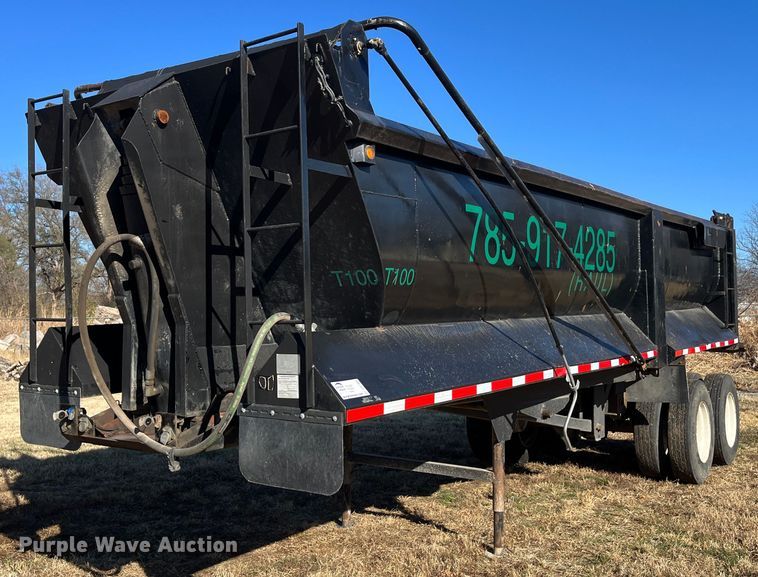 image for item DR7360 1996 Western  end dump trailer