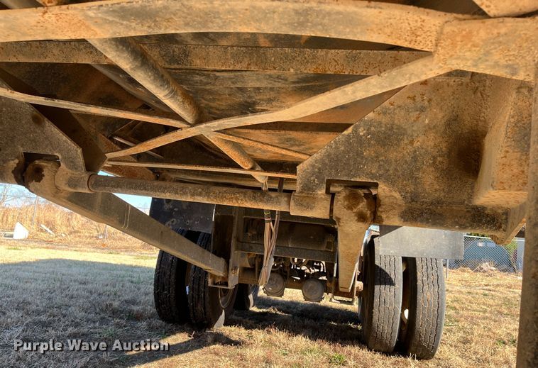 image for item DR7360 1996 Western  end dump trailer