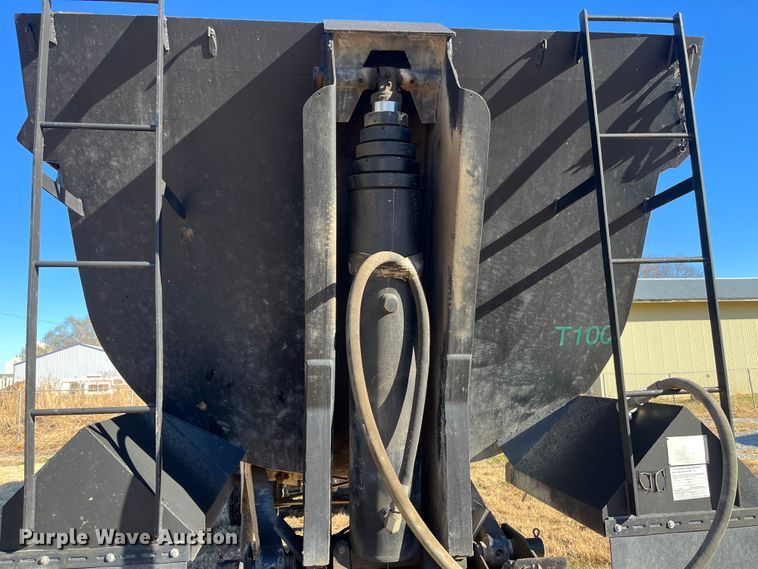 image for item DR7360 1996 Western  end dump trailer