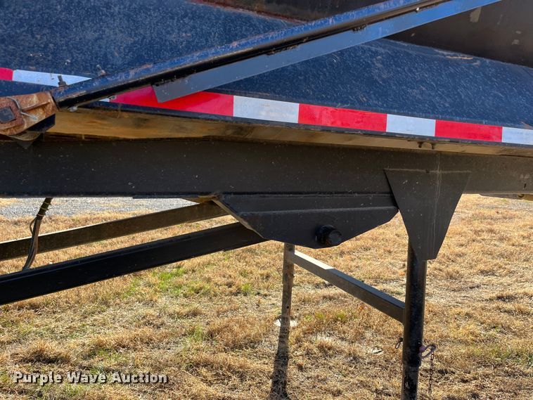 image for item DR7360 1996 Western  end dump trailer