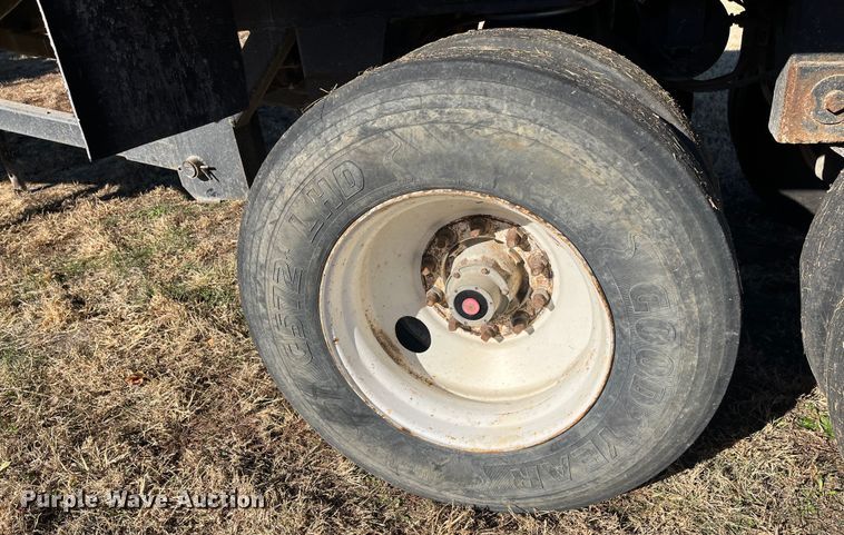 image for item DR7360 1996 Western  end dump trailer